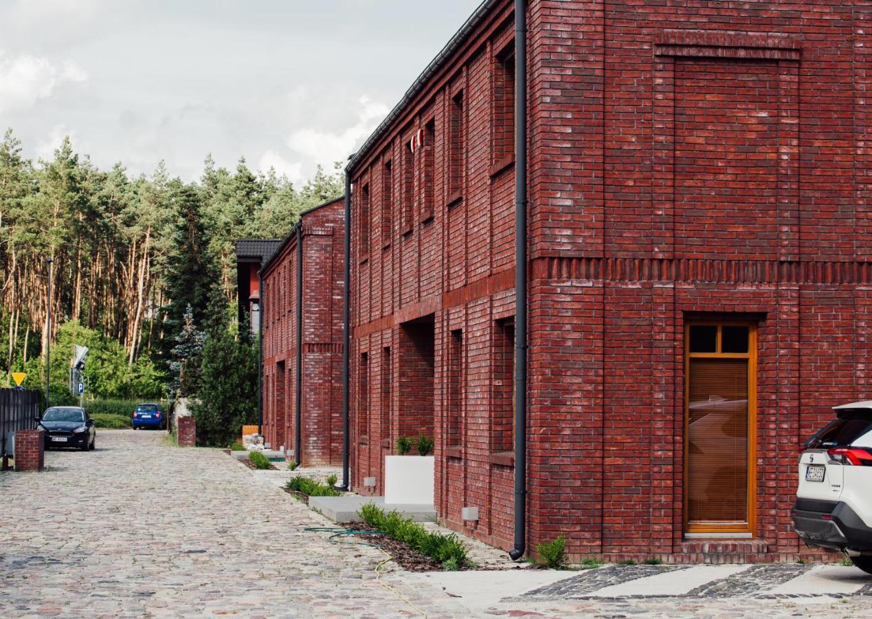Patek Premium Apartments - Airport Lawica & Mtp & Car Races & International Trade Fairs Skórzewo Exteriör bild